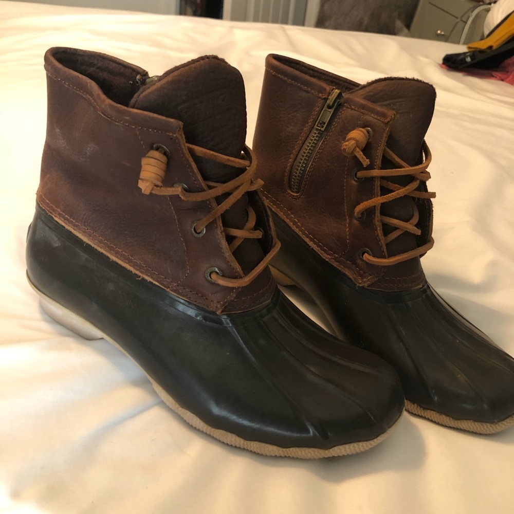 Women’s Sperry’s duck boots. Size 7.